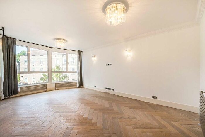 2 Bedroom Flat For Sale In Hyde Park Crescent, Hyde Park, W2