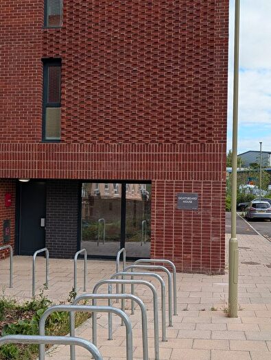 1 Bedroom Flat For Sale In Goatsbeard House, Winnall Manor Road, Winchester, Hampshire, SO23