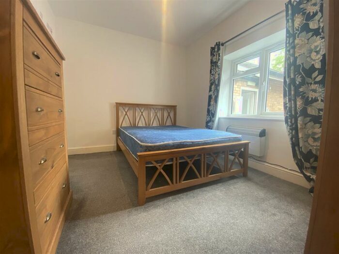 Flat To Rent In Flat, Central Peterborough, PE1