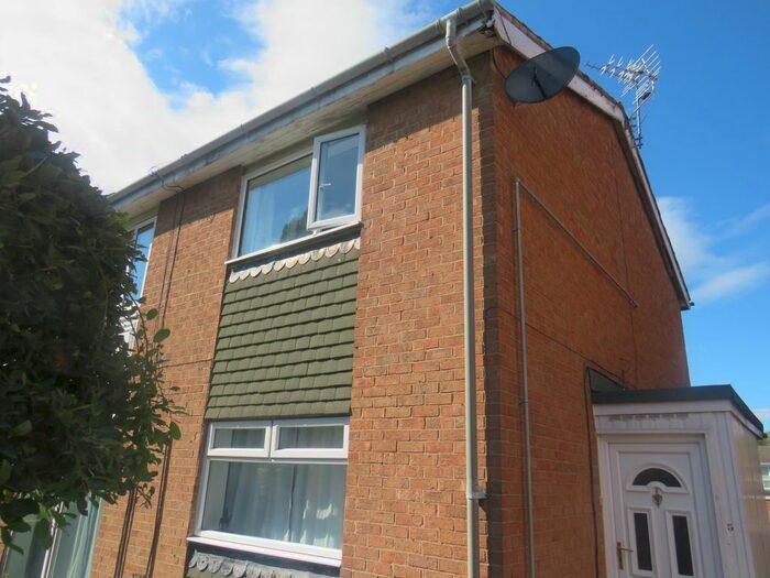 2 Bedroom Flat To Rent In Roundsway, Marton-In-Cleveland, Middlesbrough, TS7