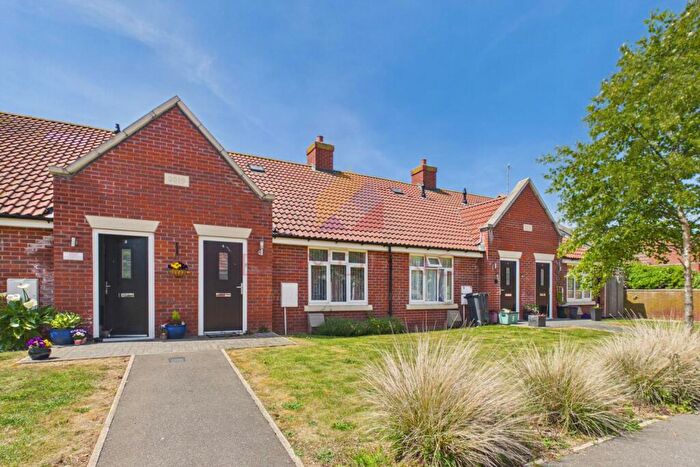 1 Bedroom Bungalow For Sale In Ernest Buff Court, Frinton-on-Sea, CO14