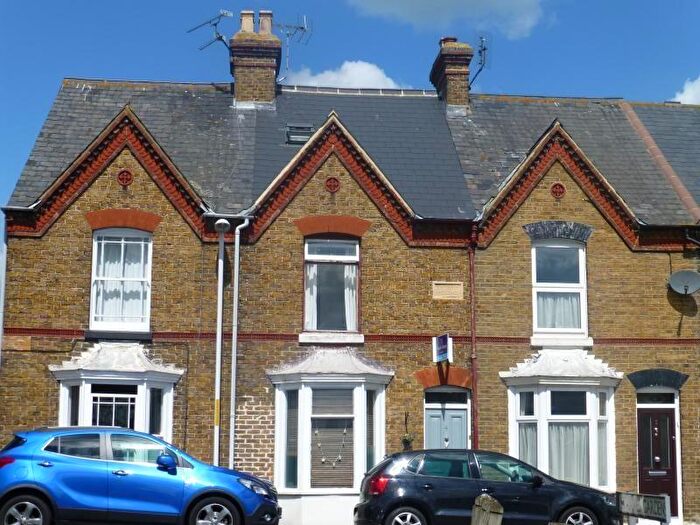 4 Bedroom Town House To Rent In Essex Street, Whitstable, CT5