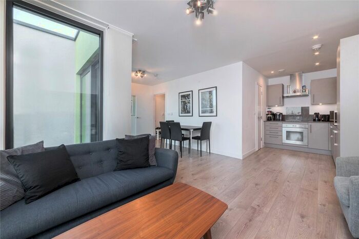 3 Bedroom Flat For Sale In Rotherhithe New Road, South Bermondsey, SE16
