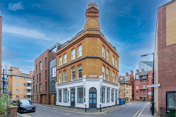 2 Bedroom Flat To Rent In Davidge Street, London, SE1