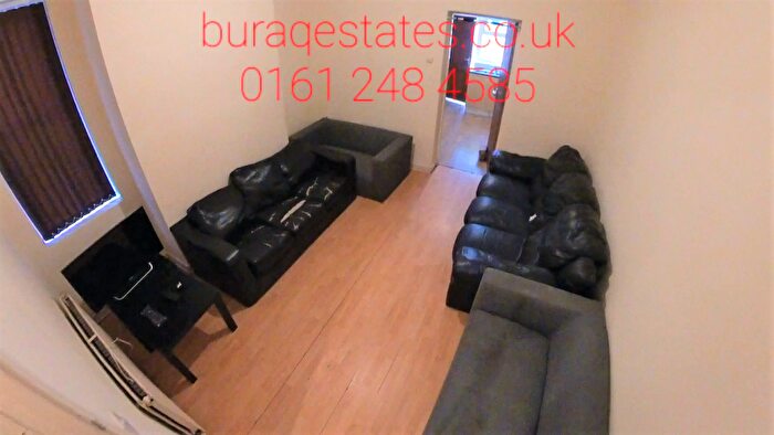 8 Bedroom Semi-Detached House To Rent In Egerton Road, Fallowfield, M14