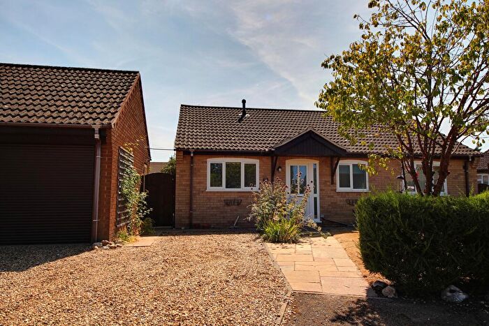 3 Bedroom Detached Bungalow To Rent In Highgrove Court, Poringland, NR14