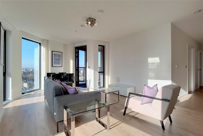 2 Bedroom Flat To Rent In Roosevelt Tower, Williamsburg Plaza, E14