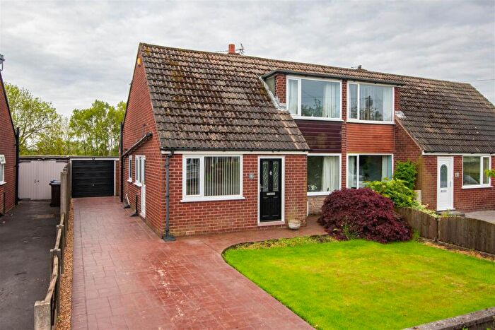 3 Bedroom Semi-Detached Bungalow For Sale In Highfield Drive, Longton, Preston, PR4