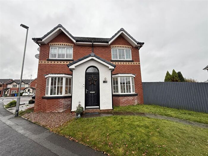 3 Bedroom Semi Detached House For Sale In Silver Birches, Denton, Manchester, M34