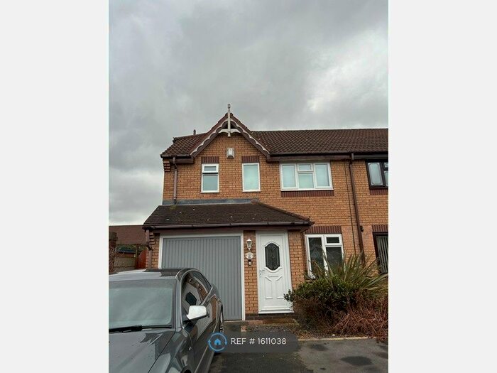 3 Bedroom Semi-Detached House To Rent In Lambourn Road, Willenhall, WV13
