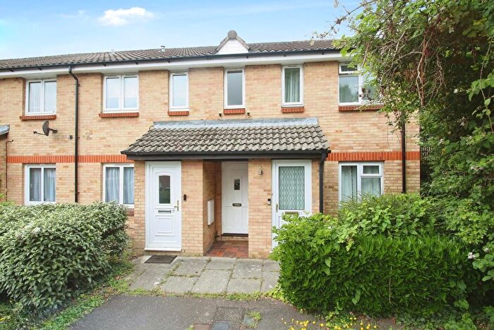 1 Bedroom Maisonette To Rent In Lowdell Close, Yiewsley, West Drayton, UB7