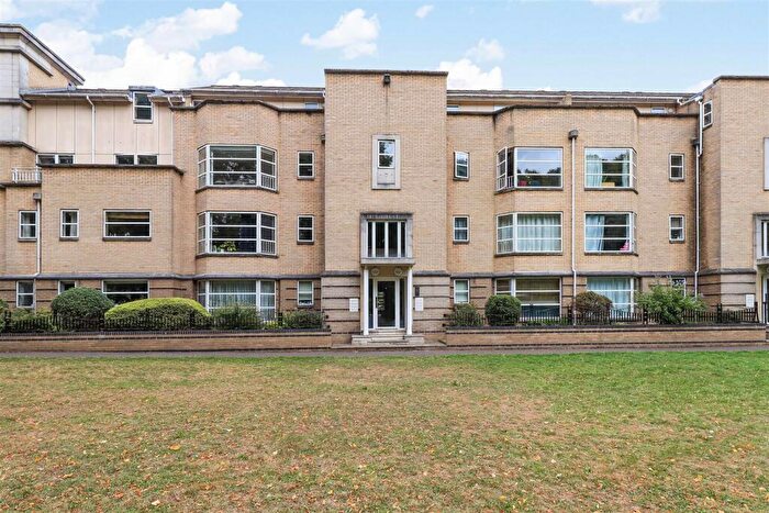 1 Bedroom Flat For Sale In Petersfield Mansions, Petersfield, Cambridge, CB1