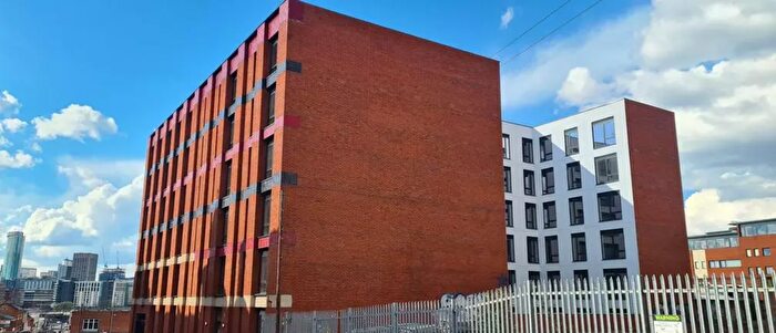 2 Bedroom Flat To Rent In Moseley Gardens, City Centre, B12