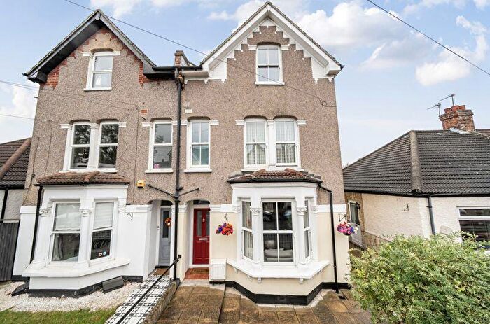 5 Bedroom Semi Detached House For Sale In Merchland Road, New Eltham, SE9