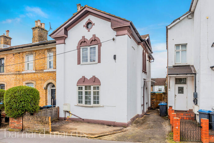 3 Bedroom House To Rent In Selsdon Road, South Croydon, CR2