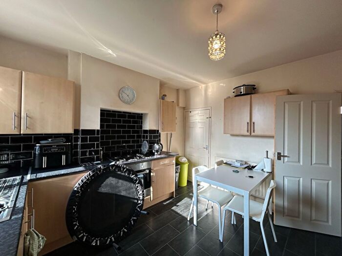 3 Bedroom End Of Terrace House To Rent In Carlton, Nottingham, NG4