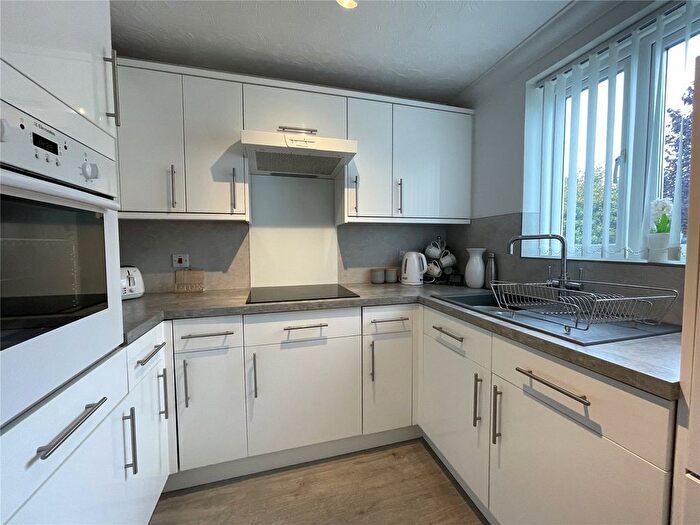 1 Bedroom Flat For Sale In Firwood Drive, Camberley, Surrey, GU15