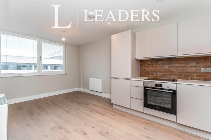 1 Bedroom Flat To Rent In Romsey Road, Southampton, SO16