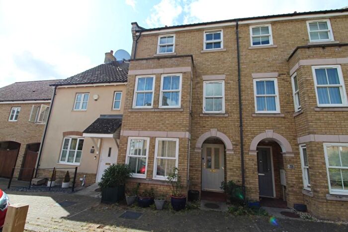 3 Bedroom Town House To Rent In The Maltings, Great Cambourne, Cambridge, CB23