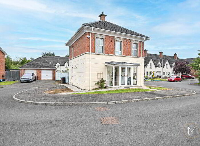 3 Bedroom Detached House For Sale In Carnbeg Dale, Antrim, BT41