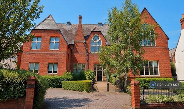 1 Bedroom Flat To Rent In Bachelors Acre, Windsor, SL4