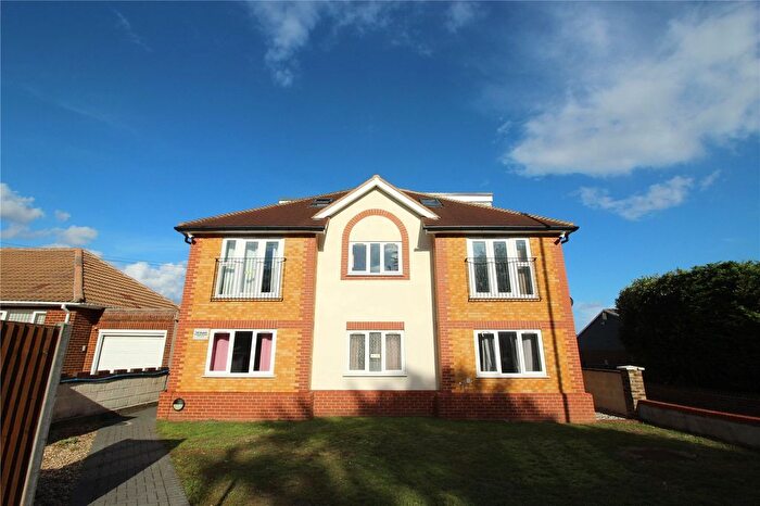 2 Bedroom Flat To Rent In Rochester Road, Gravesend, Kent, DA12