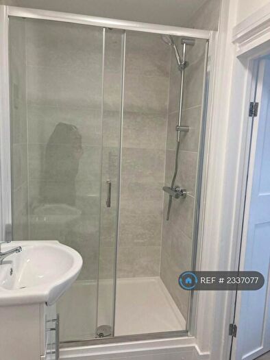 1 Bedroom Flat To Rent In Castle Street, Reading, RG1