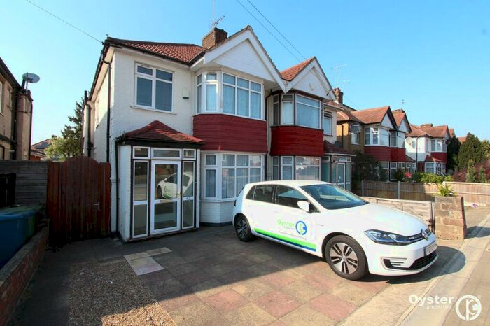 3 Bedroom Semi-Detached House To Rent In The Highlands, Edgware, HA8