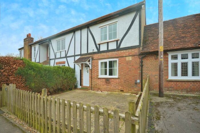 2 Bedroom Apartment To Rent In Chartridge, Chesham, HP5