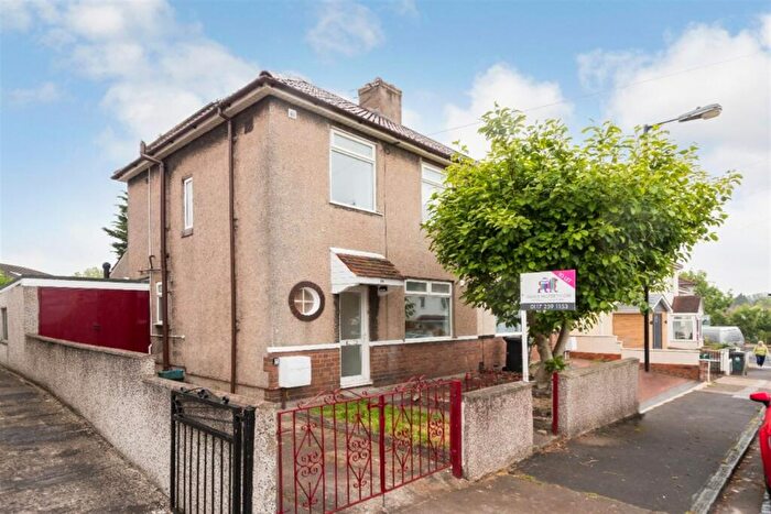 4 Bedroom Semi-Detached House To Rent In Bedroom Semi Detached House In Station Avenue, Bristol, BS16