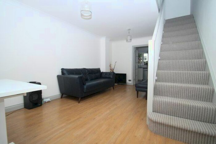 2 Bedroom Property To Rent In Shirley Crescent, Beckenham, BR3