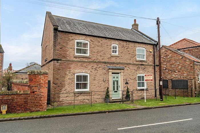 4 Bedroom Detached House For Sale In Station Road, Wistow, Selby, YO8