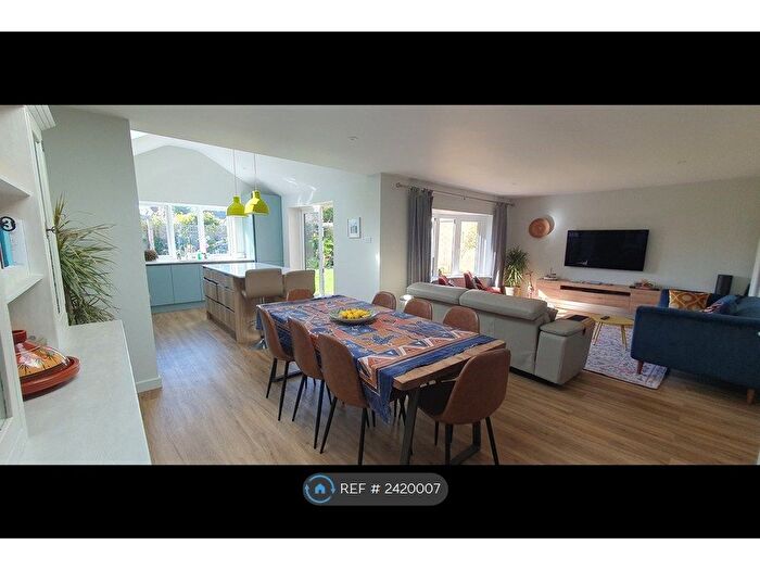 2 Bedroom Bungalow To Rent In Turners Farm Crescent, Hordle, SO41