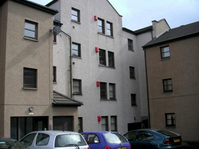 3 Bedroom Flat To Rent In Weavers Loan - Dons Road, Coldside, Dundee, DD3