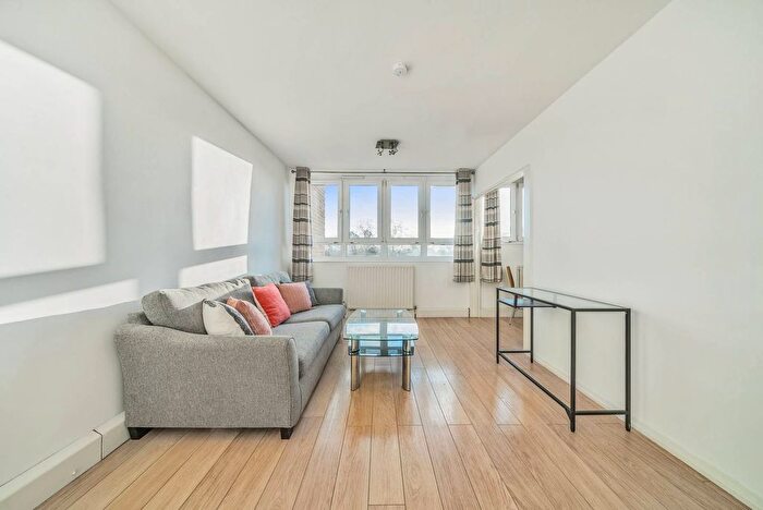 3 Bedroom Flat To Rent In Semley Place, Belgravia, London, SW1W