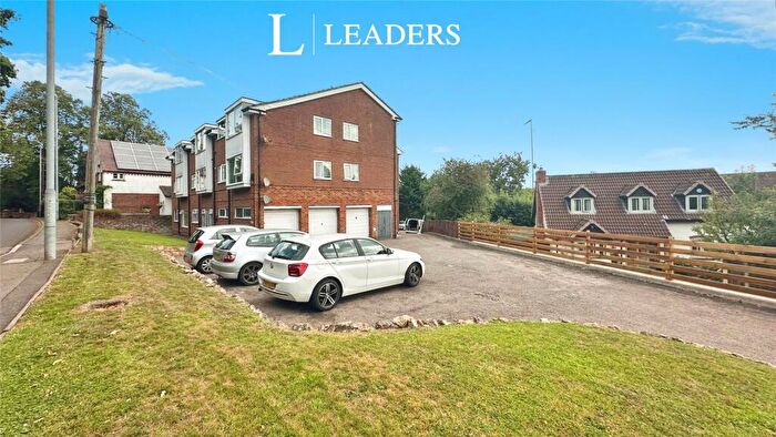 2 Bedroom Apartment For Sale In Stourbridge Road, Catshill, Bromsgrove, B61