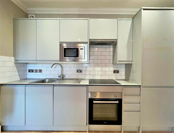 2 Bedroom Flat To Rent In Richmond Place, Brighton, BN2