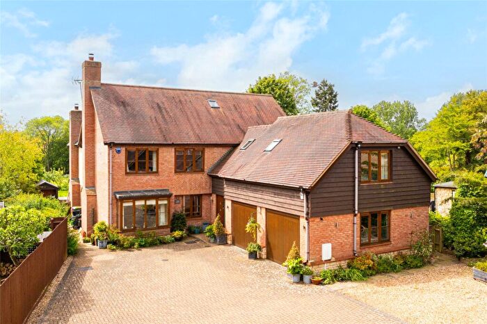 6 Bedroom Detached House For Sale In Back Street, Thornborough, Buckinghamshire, MK18