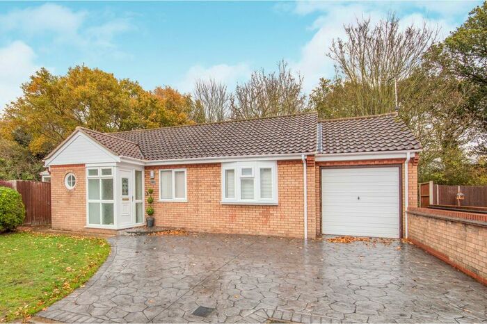 3 Bedroom Bungalow To Rent In Laxfield Way, Pakefield, NR33