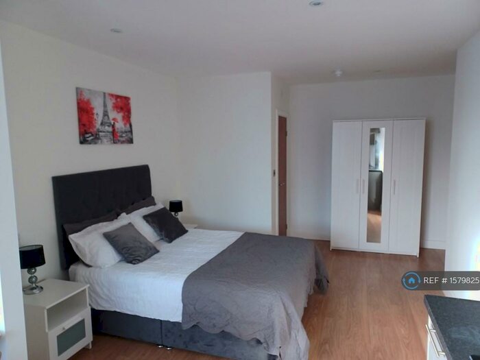1 Bedroom Flat To Rent In Trinity Point, Stoke-On-Trent, ST1