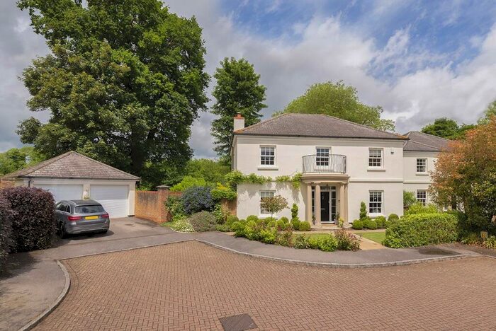 5 Bedroom Detached House For Sale In Clare Wood Drive, East Malling, ME19