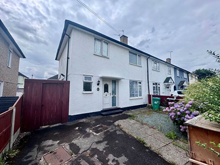 3 Bedroom Semi-Detached House To Rent In Wrenthorpe Vale, Nottingham, NG11