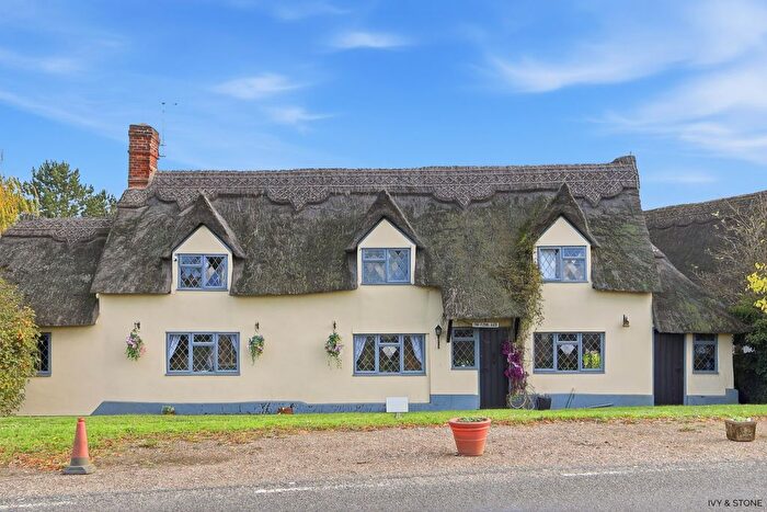 3 Bedroom Detached House For Sale In The Broadway, Dunmow, Essex, CM6