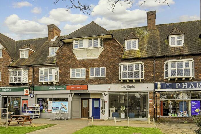 3 Bedroom Flat To Rent In Manor Road North, Hinchley Wood, Esher, KT10