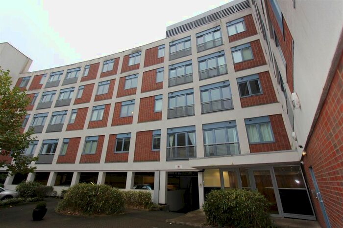 2 Bedroom Flat To Rent In Exchange House, Crouch End, N8