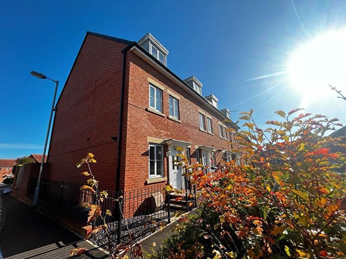 3 Bedroom Town House To Rent In Capheaton Way, Seaton Delaval, Whitley Bay, NE25