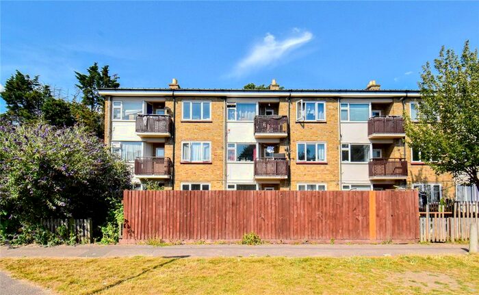 1 Bedroom Flat To Rent In Brackley Close, Cambridge, CB4