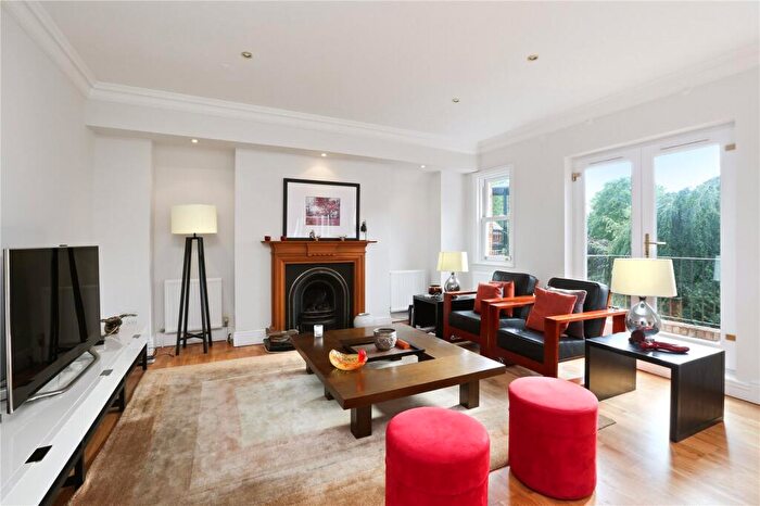 3 Bedroom Apartment To Rent In Fitzjohn's Avenue, Hampstead, London, NW3