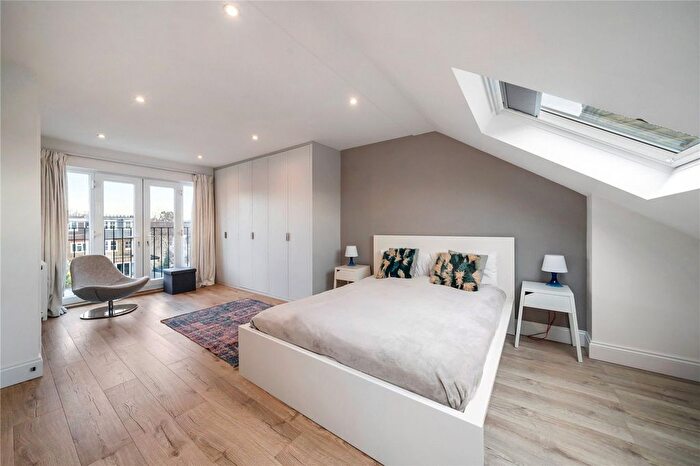 2 Bedroom Flat To Rent In Clive Road, London, SW19