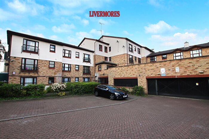 2 Bedroom Flat For Sale In Priory Road, Dartford, DA1